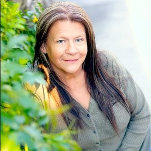 Meet your Posher, Annette